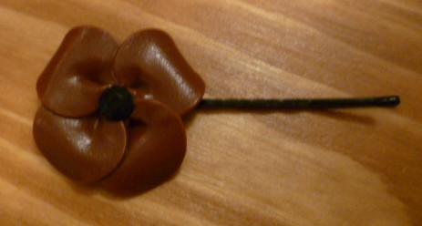 barrette fleur marron